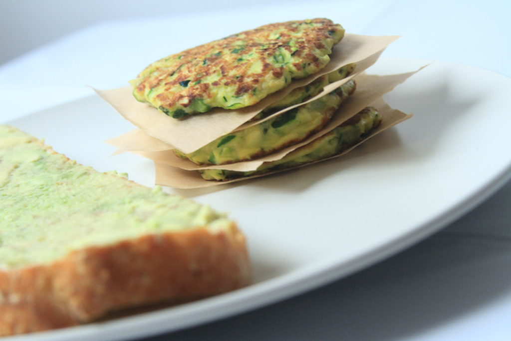 honestly fitness easy and healthy baled zucchini fritter recipe