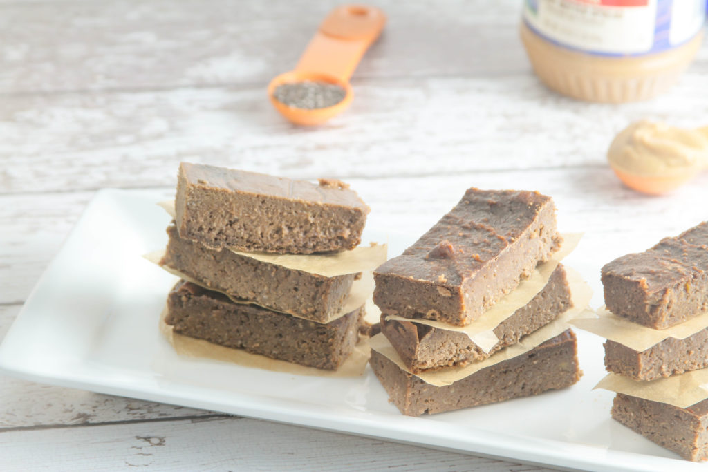 peanut_butter_chocolate_chickpea_protein_bar_1